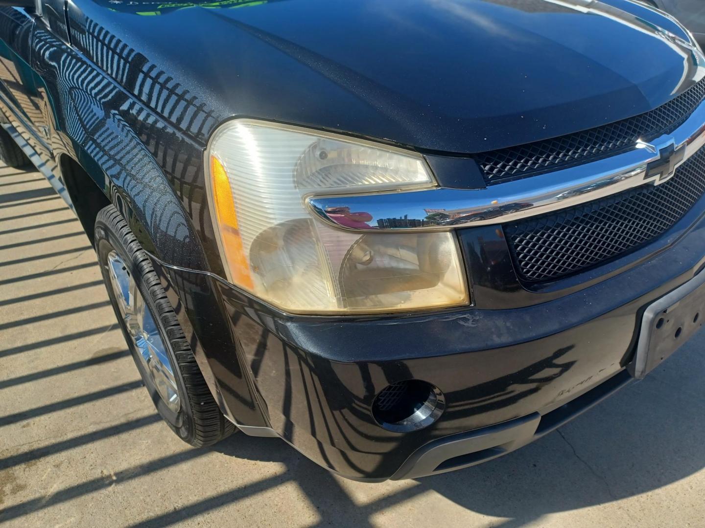 2009 BLACK Chevrolet Equinox LT1 2WD (2CNDL33F696) with an 3.4L V6 OHV 12V engine, 5-Speed Automatic transmission, located at 2001 E. Lancaster, Ft. Worth, 76103, (817) 336-7000, 32.746181, -97.301018 - Photo#2