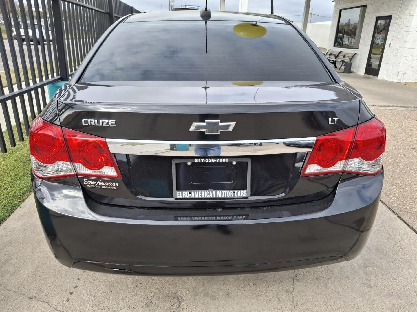 2015 BLACK Chevrolet Cruze 2LT Auto (1G1PE5SB3F7) with an 1.4L L4 DOHC 16V TURBO engine, 6-Speed Automatic transmission, located at 2001 E. Lancaster, Ft. Worth, 76103, (817) 336-7000, 32.746181, -97.301018 - Photo#6