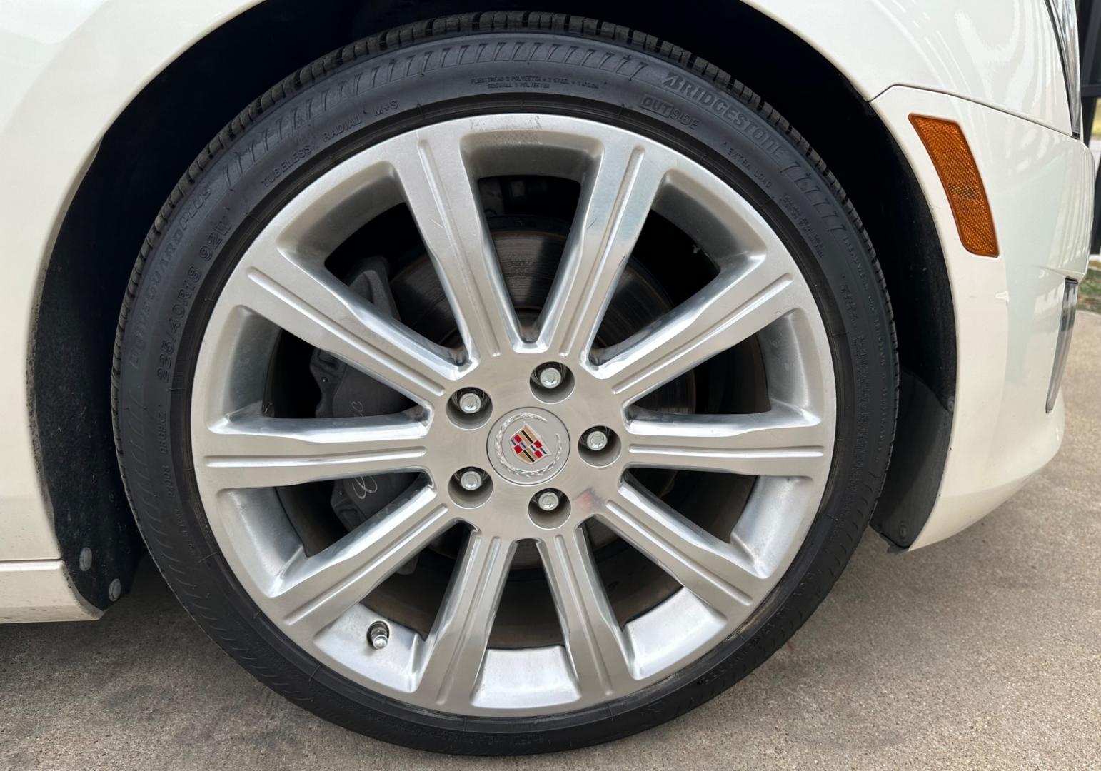 2014 WHITE Cadillac ATS 2.0L Premium RWD (1G6AF5SX2E0) with an 2.0L L4 DOHC 16V TURBO engine, AUTOMATIC transmission, located at 2001 E. Lancaster, Ft. Worth, 76103, (817) 336-7000, 32.746181, -97.301018 - Photo#10