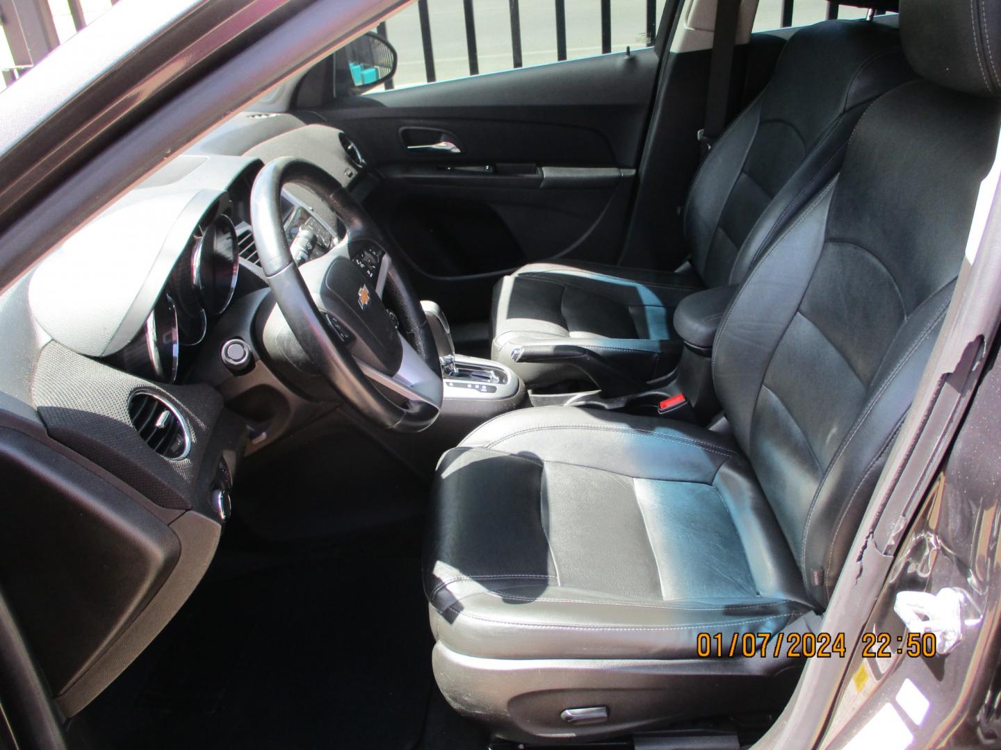 2015 GRAY /GRAY Chevrolet Cruze LTZ Auto (1G1PG5SB1F7) with an 1.4L L4 DOHC 16V TURBO engine, 6-Speed Automatic transmission, located at 2001 E. Lancaster, Ft. Worth, 76103, (817) 336-7000, 32.746181, -97.301018 - Photo#9