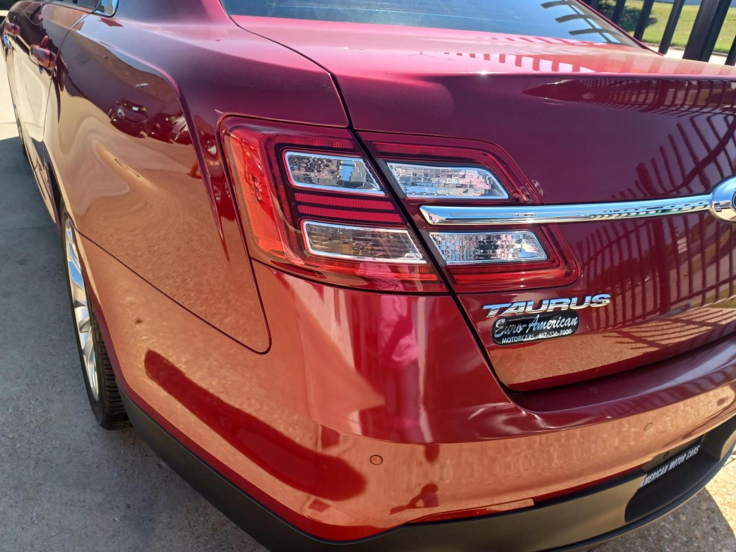 2016 RED /TAN, LEATHER Ford Taurus SEL FWD (1FAHP2E94GG) with an 2.0L L4 DOHC 16V engine, 6A transmission, located at 2001 E. Lancaster, Ft. Worth, 76103, (817) 336-7000, 32.746181, -97.301018 - Photo#7