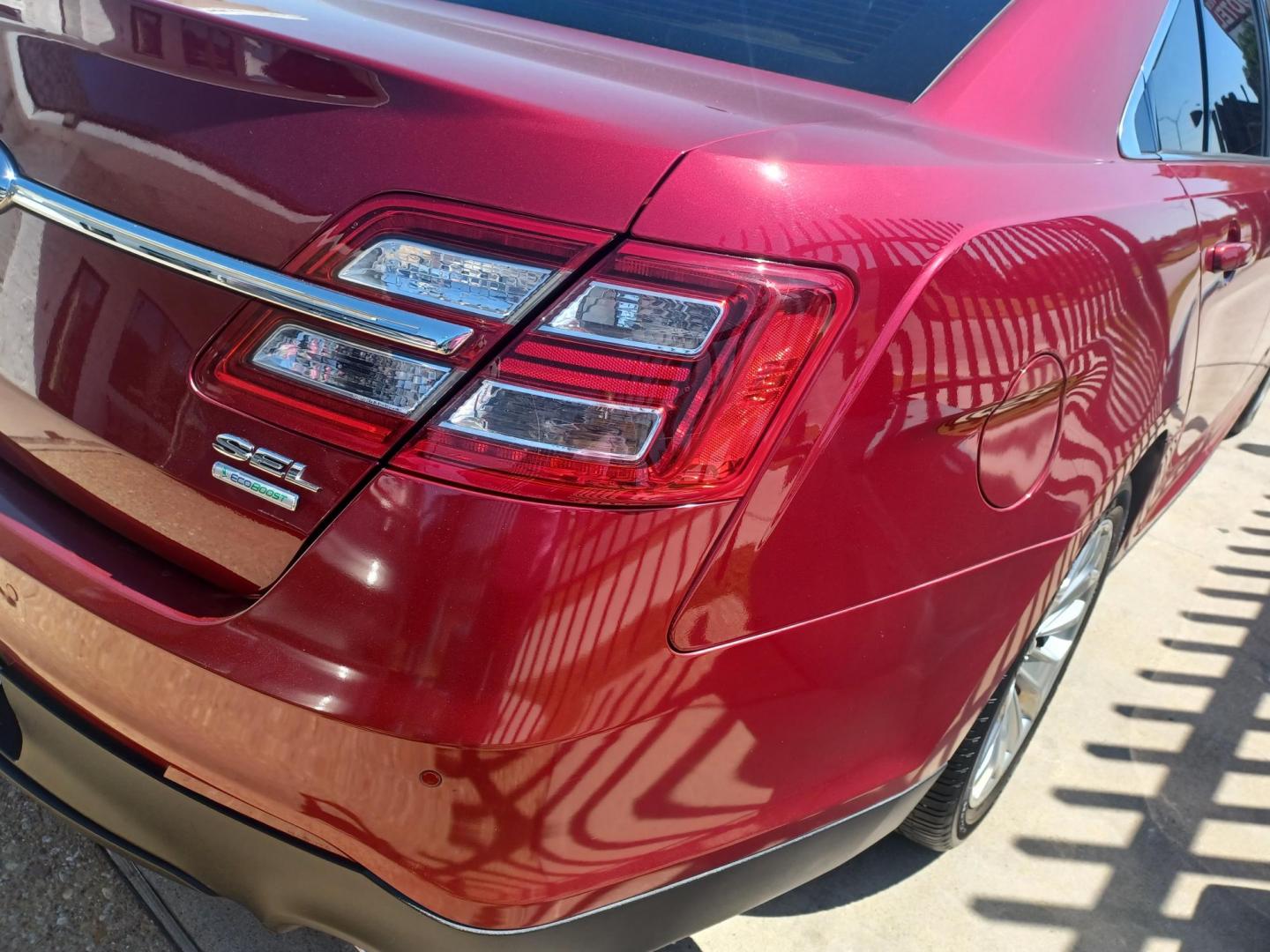 2016 RED /TAN, LEATHER Ford Taurus SEL FWD (1FAHP2E94GG) with an 2.0L L4 DOHC 16V engine, 6A transmission, located at 2001 E. Lancaster, Ft. Worth, 76103, (817) 336-7000, 32.746181, -97.301018 - Photo#5